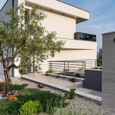 Mint Villa