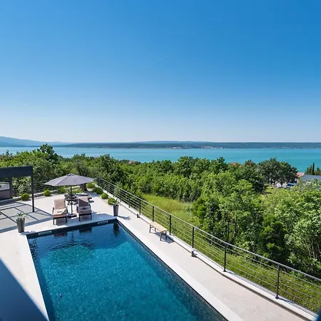 Mint Villa *