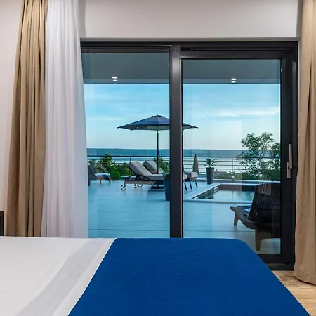 Mint Villa